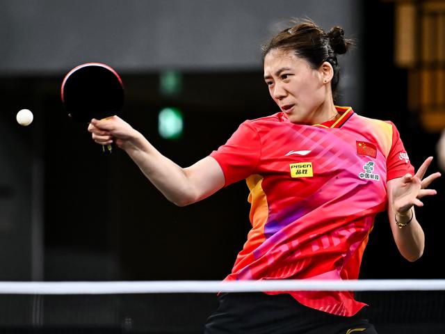 席与战略调 席与战略调